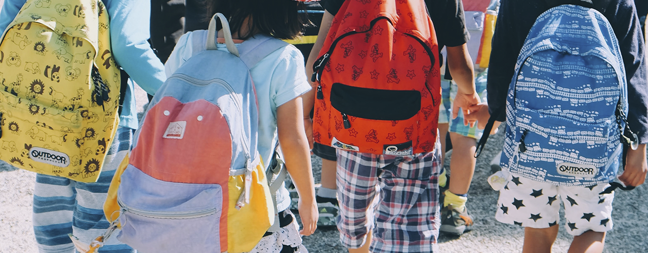 ¿Qué mochila escolar elegir según edad y cuáles son los complementos necesarios?
