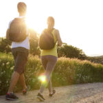 Descubre los 6 beneficios de caminar y cómo hacerlo de forma eficaz